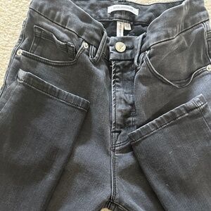 Good American good legs cropped denim sz 2/26